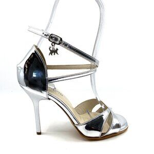 Tango Heels NWT 37 EUR Silver